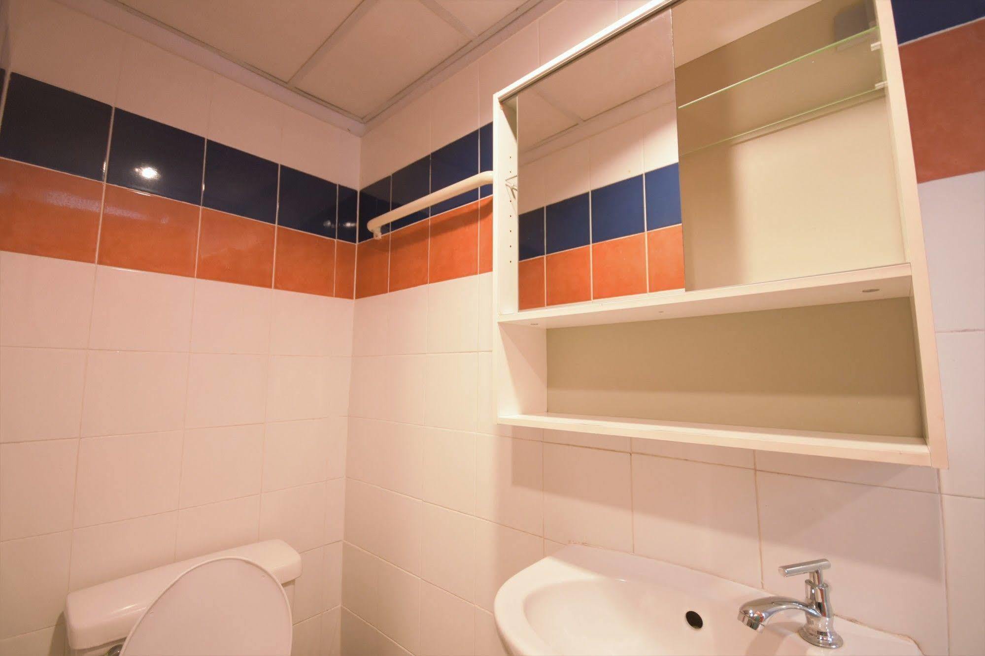 Room At Prachachuen Nonthaburi Exterior photo